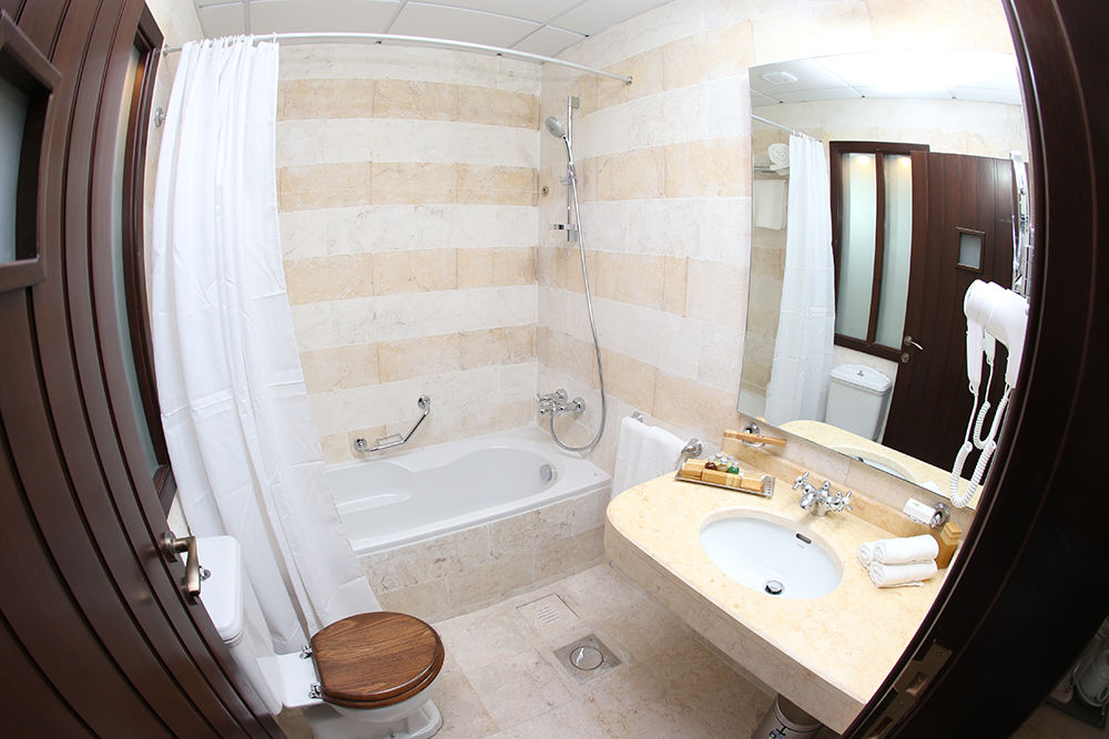 Assaha Ghobeiry Hotel Bejrút Kültér fotó